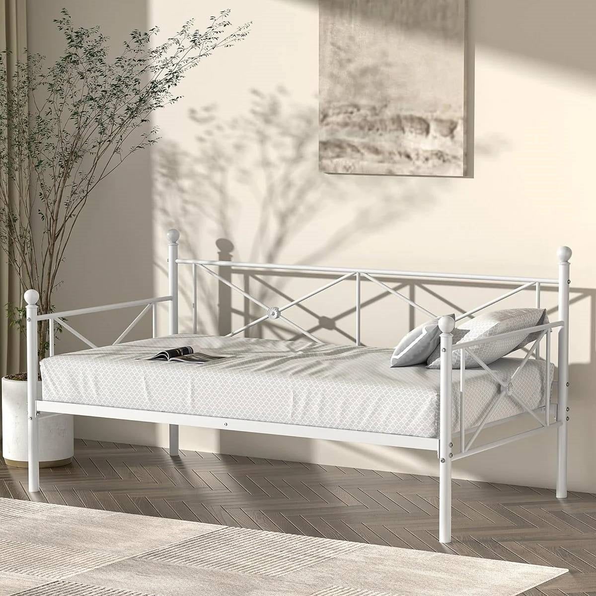 Base de cama nido de metal resistente tamaño individual con acabado blanco clásico