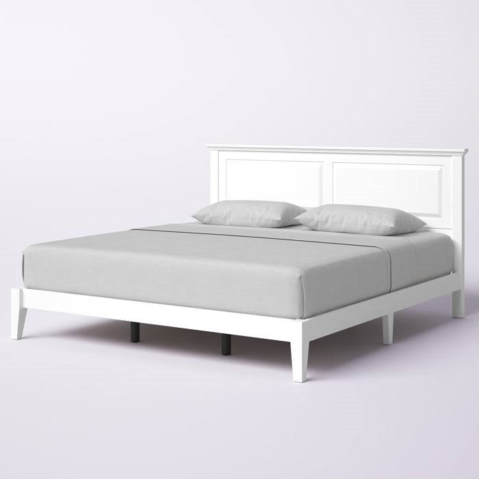 Cama King con plataforma de madera maciza de roble tradicional con cabecero en color blanco