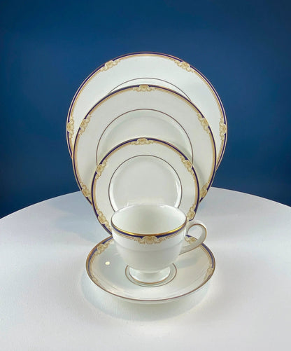 Wedgewood Cavendish 20-piece dinnerware set with cups and saucers in white with gold trim on Tampa Home & Garden Store