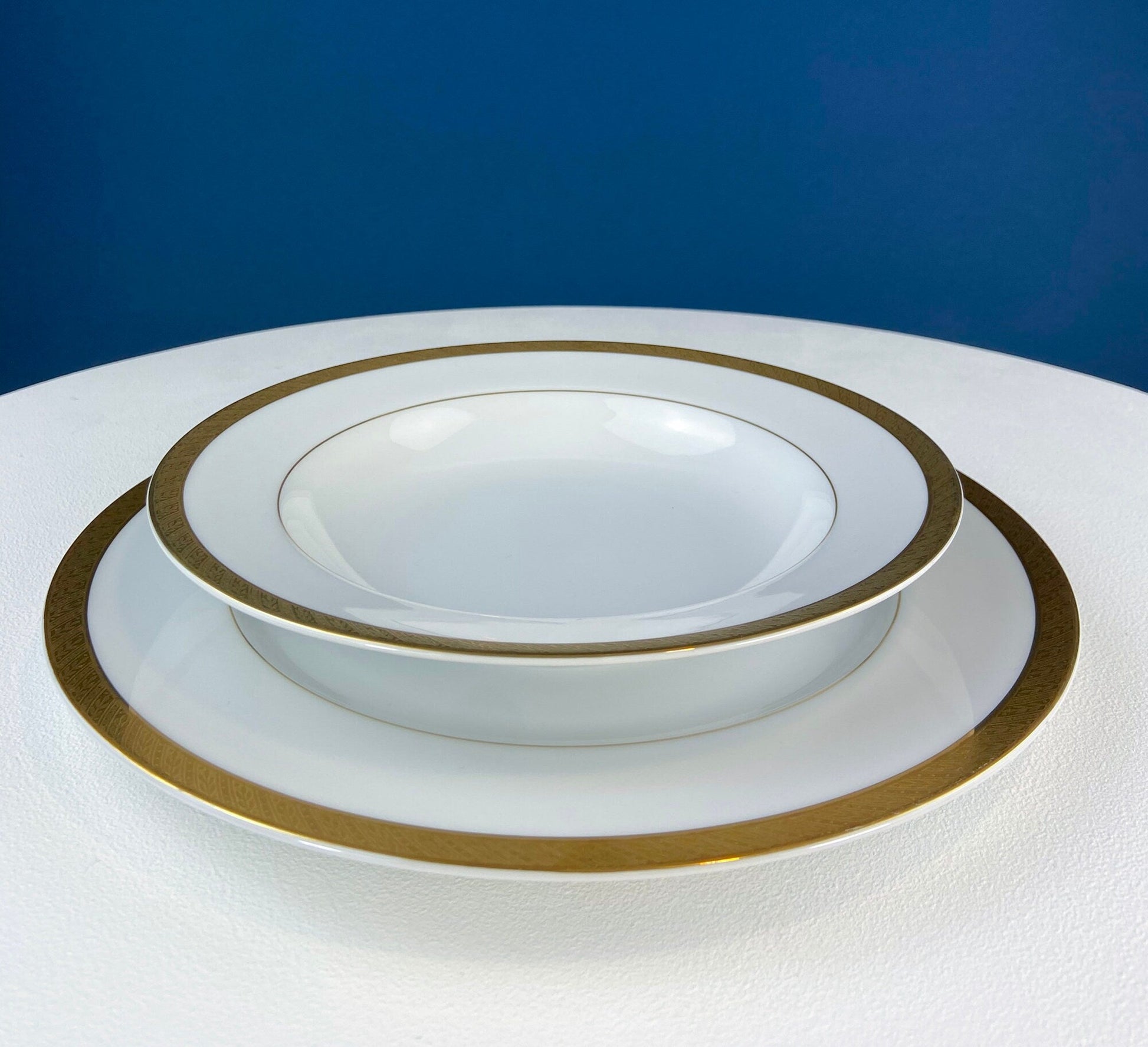 White & Gold Dish Set. Wedding Band China. Sango Spun Gold. Dinner, Salad or Dessert, Soup Plates, Sugar Bowl, Serving Dishes. - Tampa Home & Garden Store