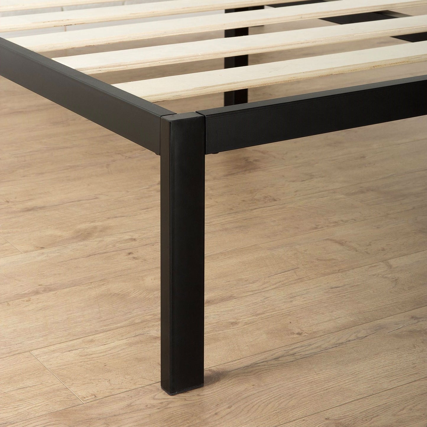 Base de cama de plataforma doble moderna de metal con cabecero y listones de madera
