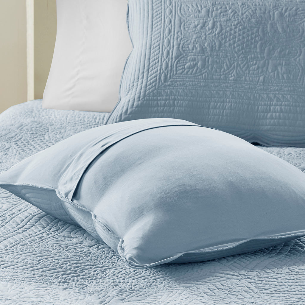 3-Piece Reversible Scalloped Edge Quilt Set in Blue by HouseOfZazla for King/Cal King on Tampa Home & Garden Store