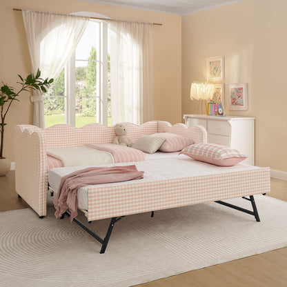 Gingham Wave Daybed And Usb Charging Port