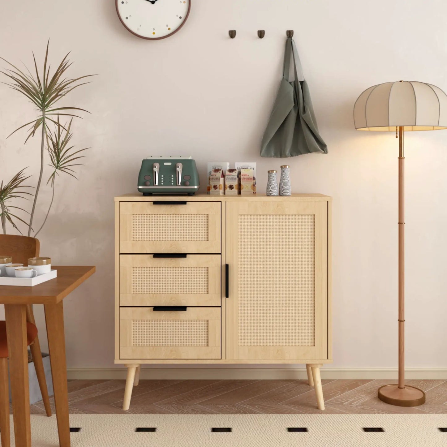 Dresser With Drawers and Adjustable Shelf