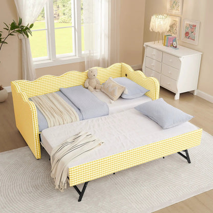 Gingham Daybed With USB Port and Wave Design