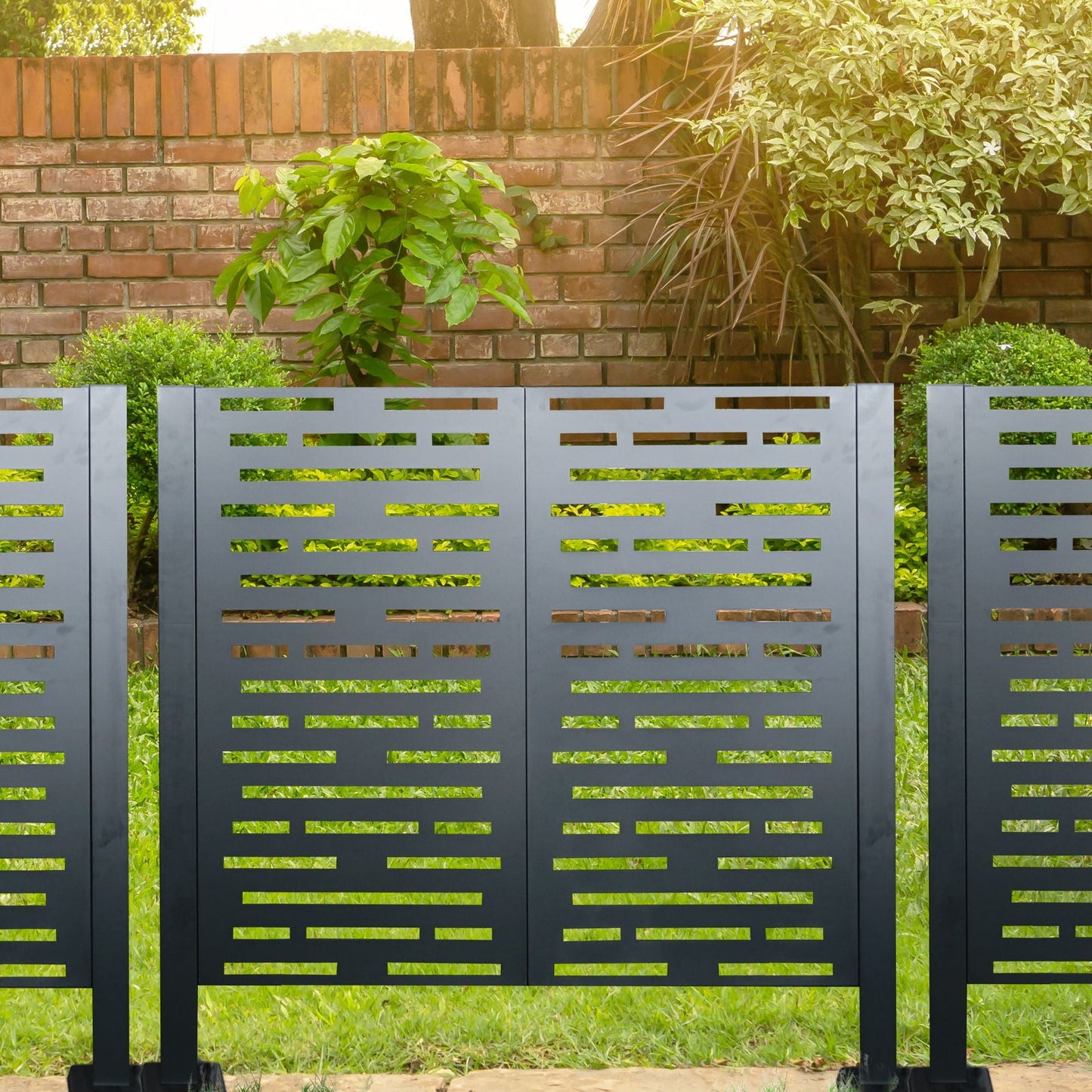 Air Conditioner Privacy Fence Cover and 3 Panels