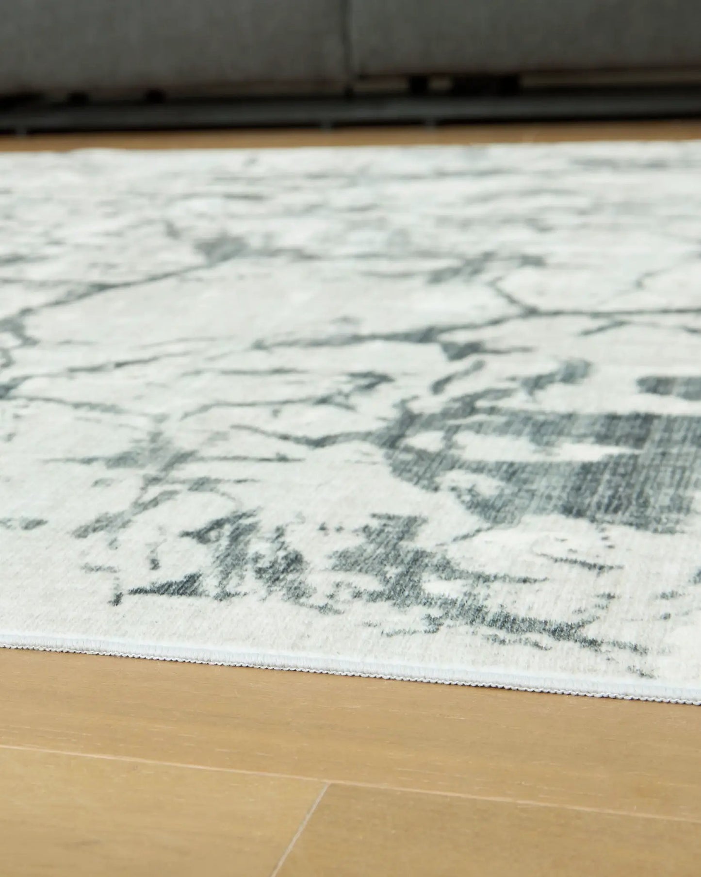 Tobinbury Washable Faux Fur Rug Gray Abstract