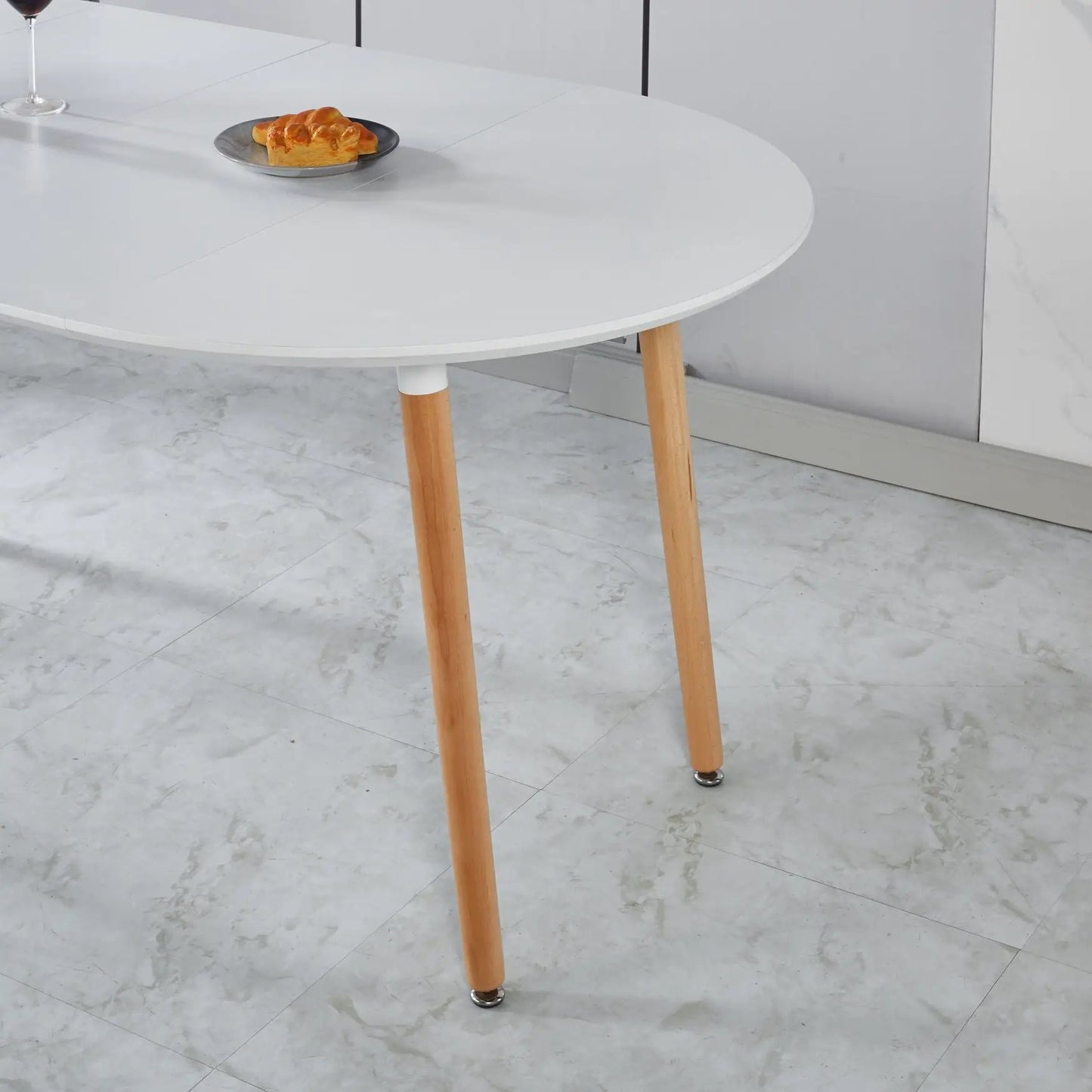 Extendable Dining Table with Durable Metal Legs