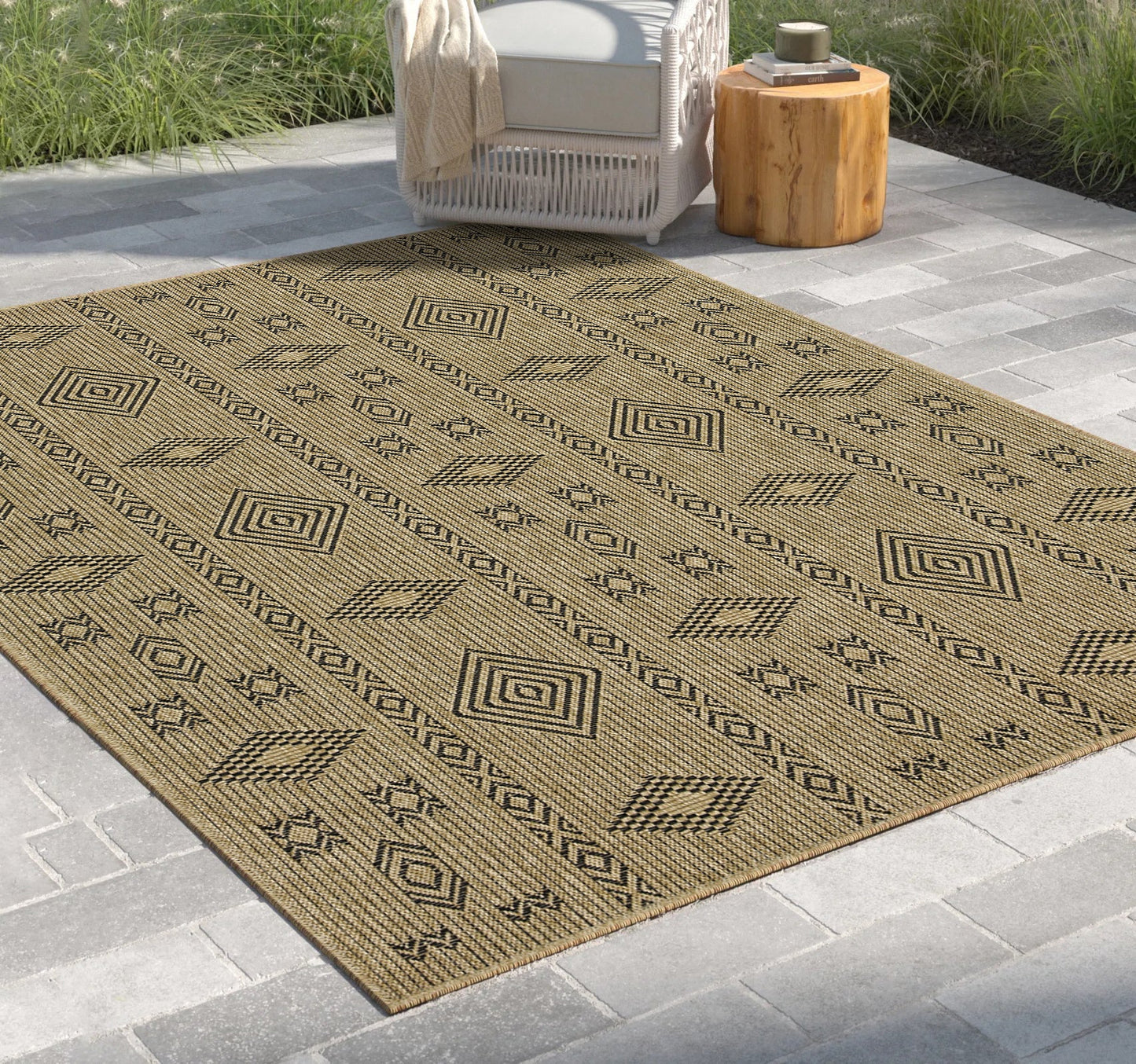 Earth GC_NTL1001 Jute/Black Indoor/Outdoor Area Rug with jute and black geometric pattern on Tampa Home & Garden Store