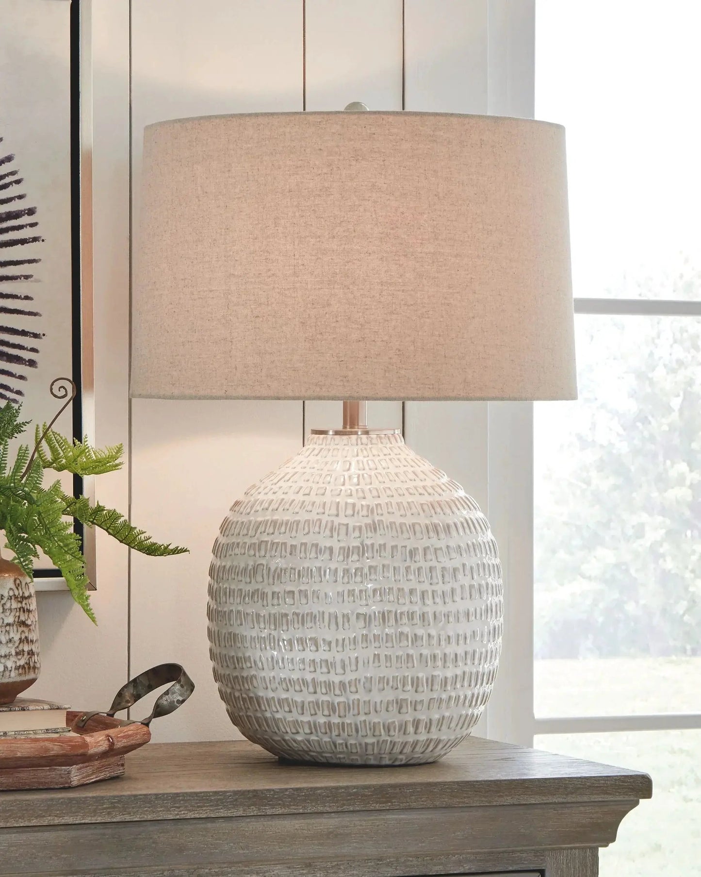 Jamon Ceramic Table Lamp Beige With Gold Hardware