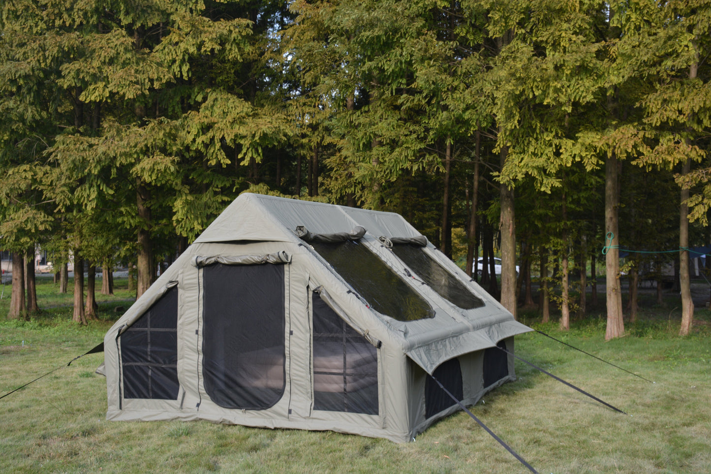 9.8 x 13ft Inflatable Camping Tent With Pump