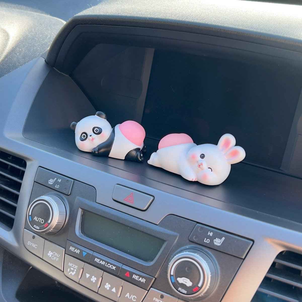 Funny Bouncy Butt Car Ornament and Desk Toy Decor