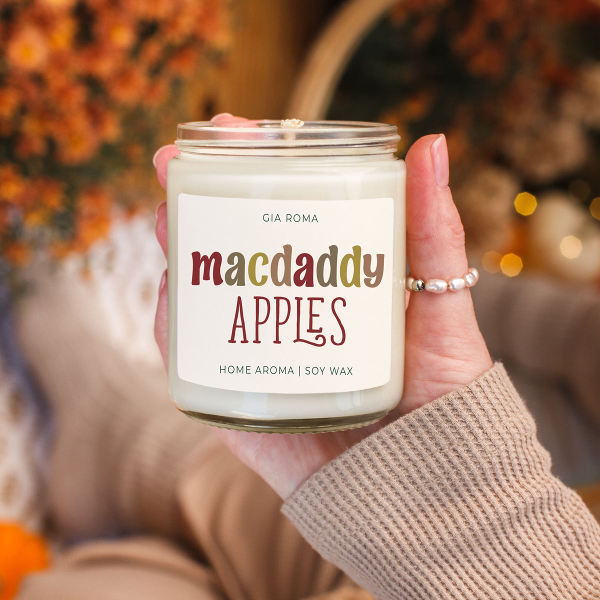 Mac Apple Candle by Gia Roma, soy wax candle in a glass jar on Tampa Home & Garden Store