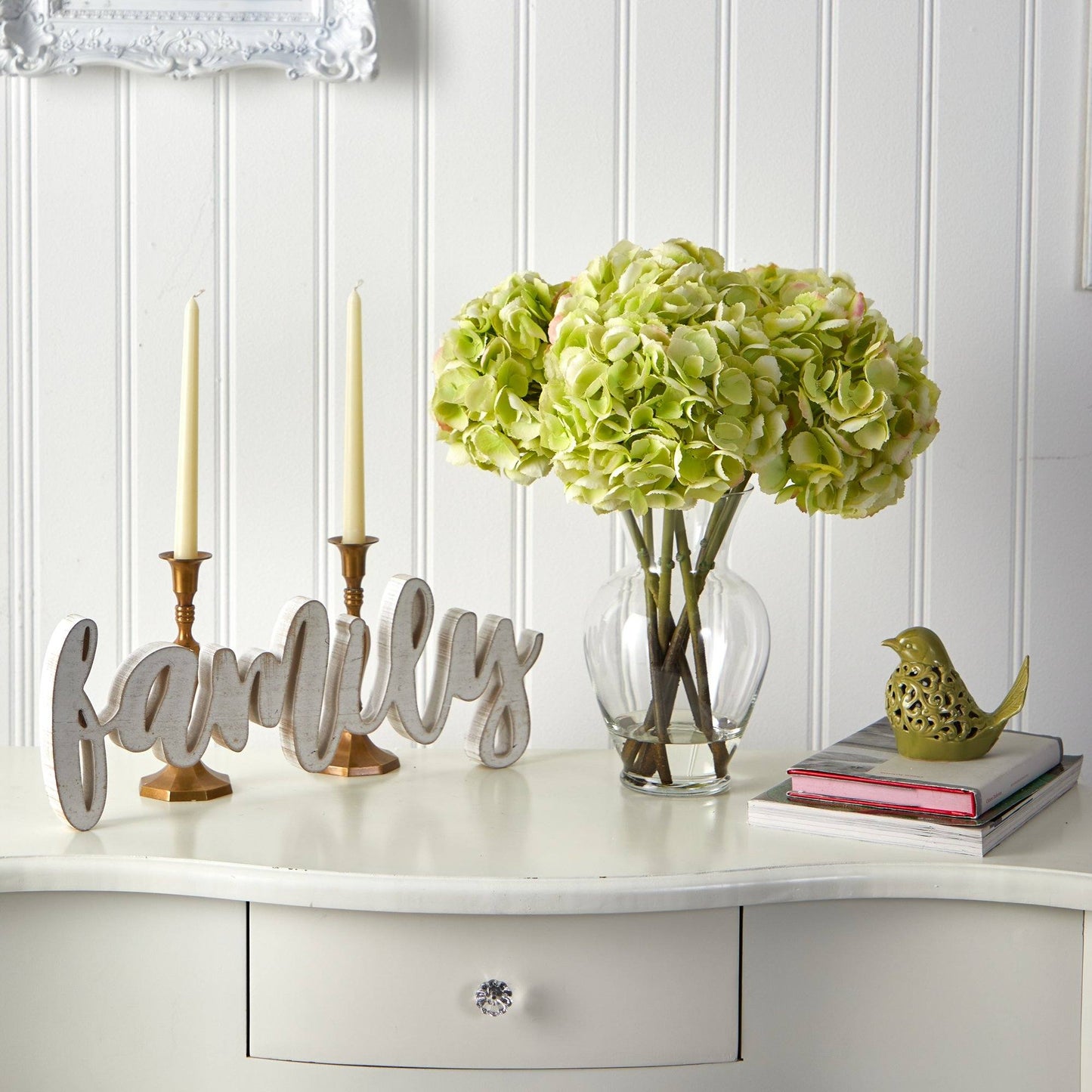 Arrangement artificiel d'hortensias jaunes de 45 cm dans un vase en verre