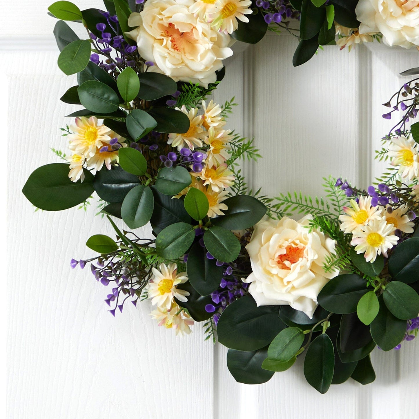 Corona artificial de rosas y margaritas mixtas de 22"