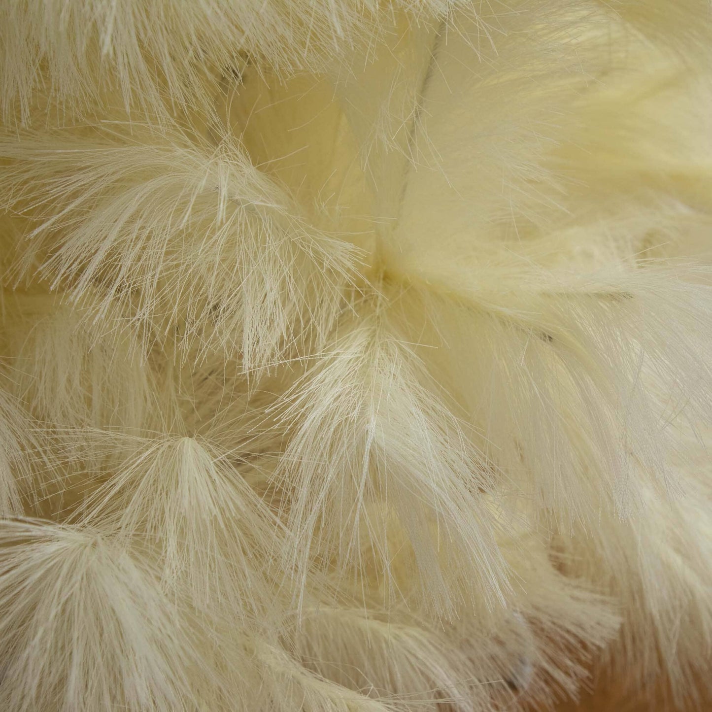 Artificial Off White Pampas and Christmas Tree