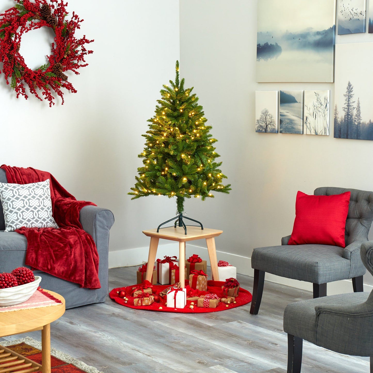 Sierra Spruce Artificial Tree and Clear Led Lights