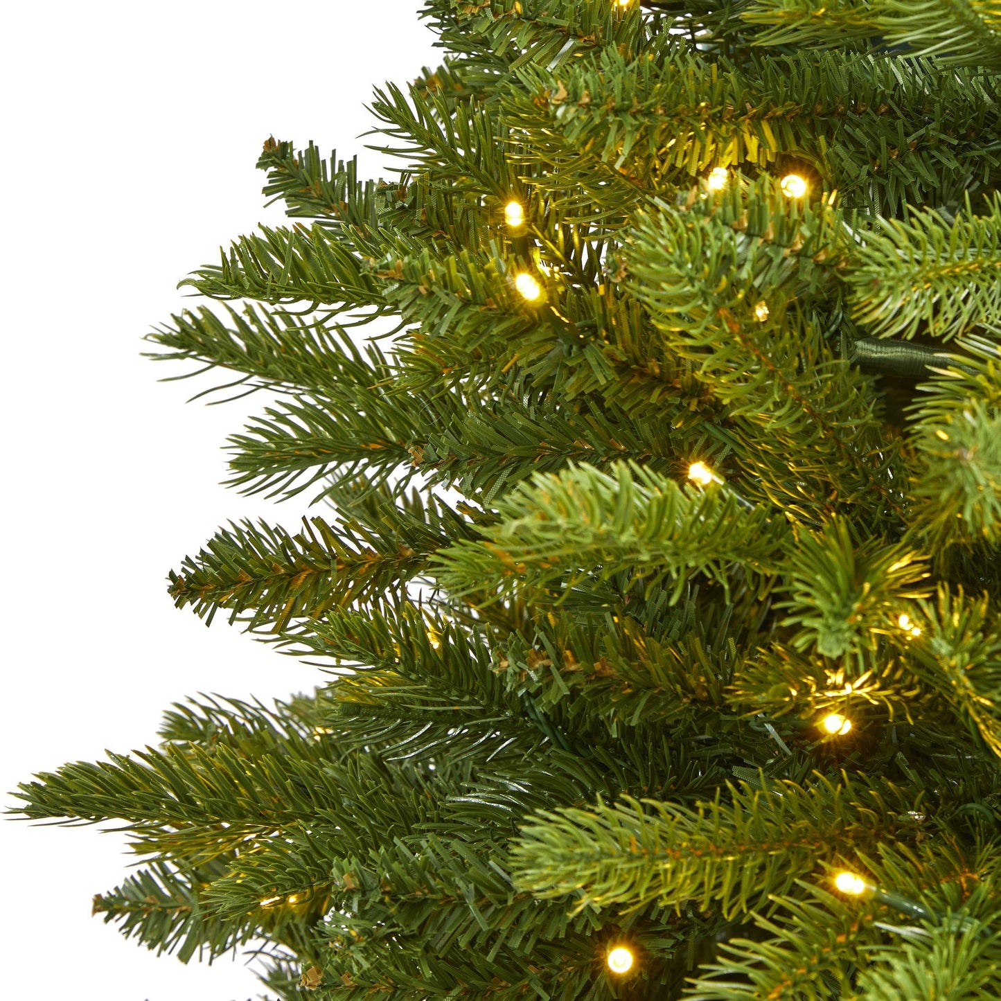 Sierra Spruce Artificial Tree and Clear Led Lights