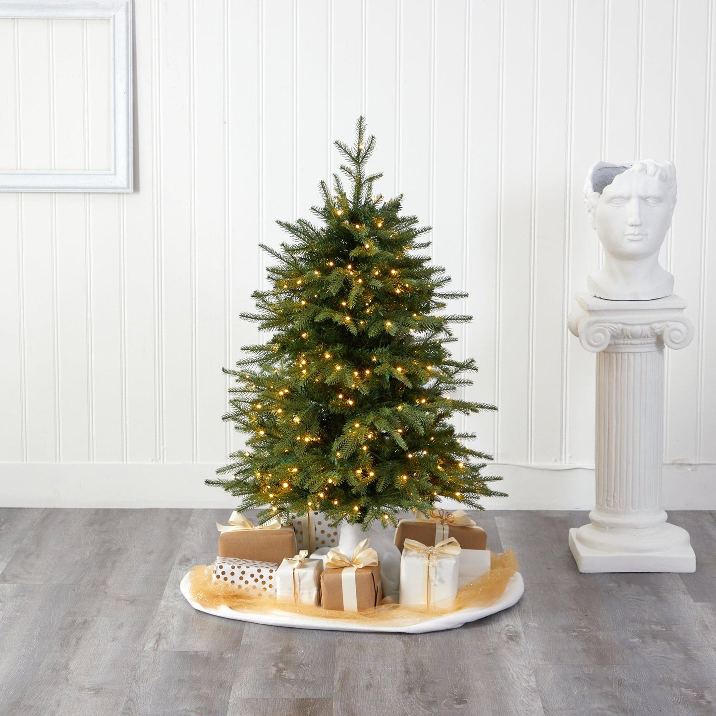 4 Ft Natural Look Vancouver Fir Tree with Lights