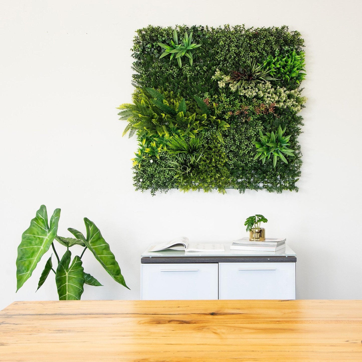 UV Resistant Forest and Artificial Living Walls