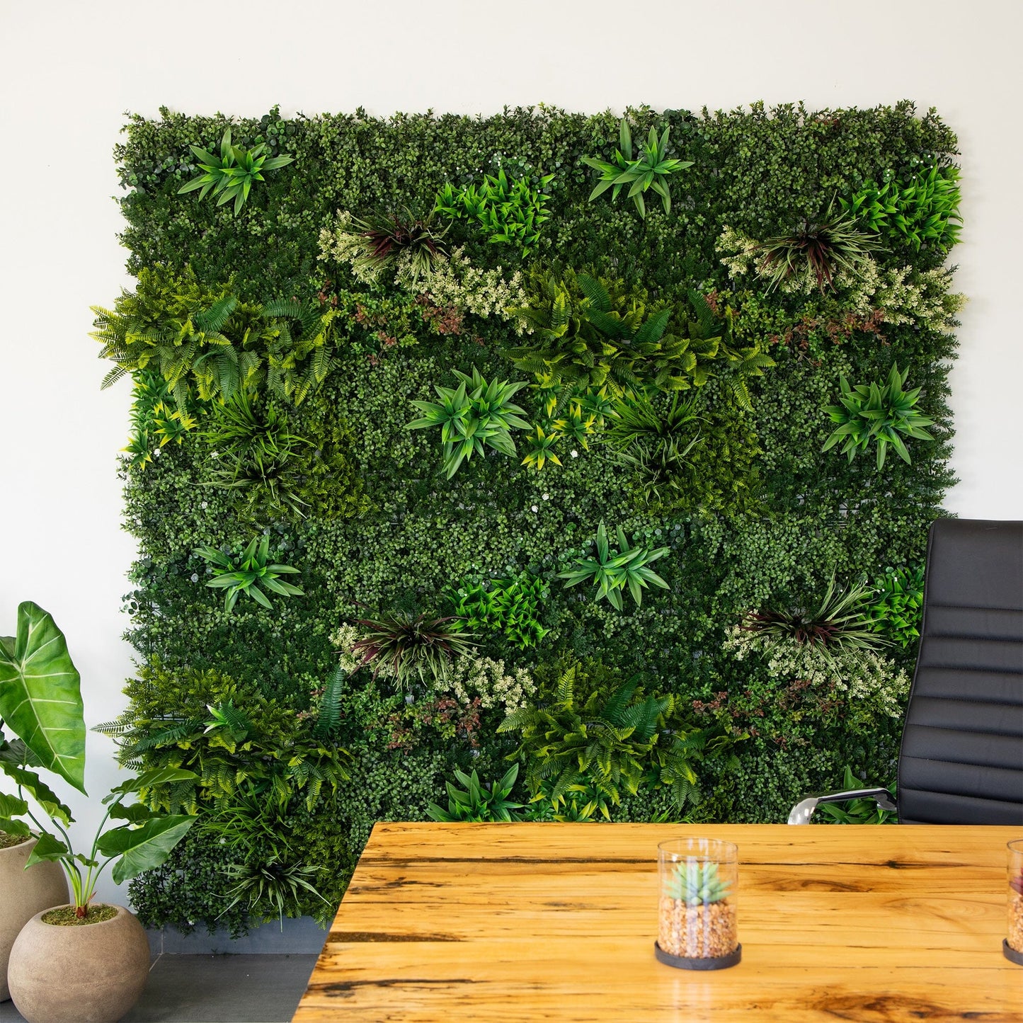 UV Resistant Forest and Artificial Living Walls