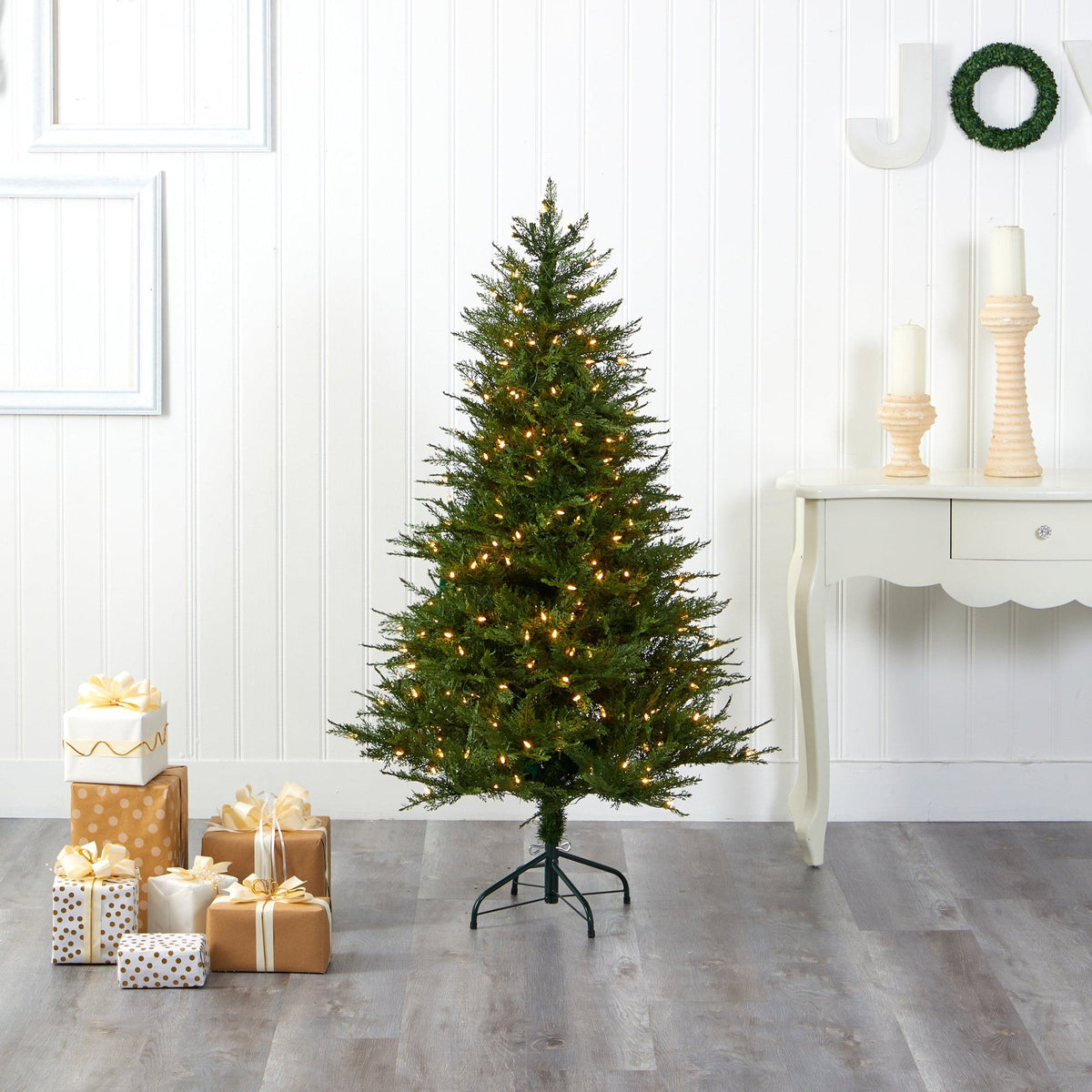 Christmas tree 5’ Wisconsin fir Nearly Natural with 250 LED lights and 578 bendable branches on Tampa Home & Garden Store