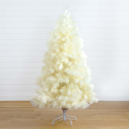 Artificial Off White Pampas and Christmas Tree