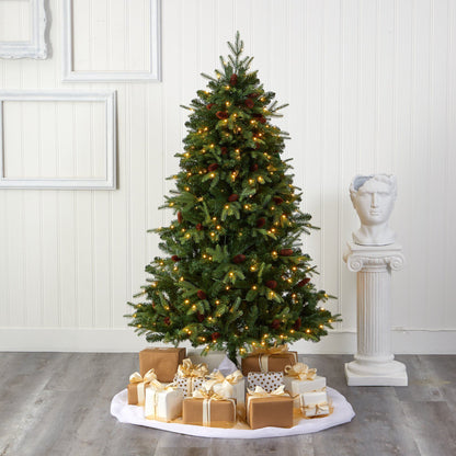 6 Foot Wellington Spruce Tree and Clear Lights