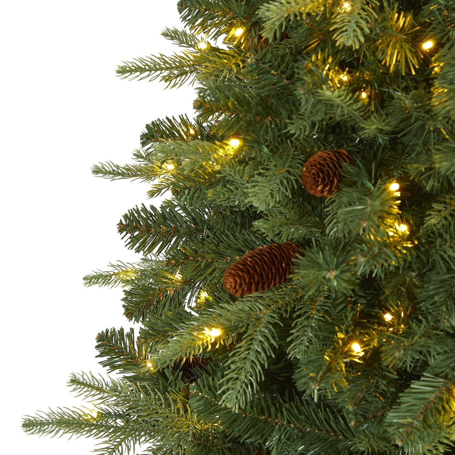 6 Foot Wellington Spruce Tree and Clear Lights