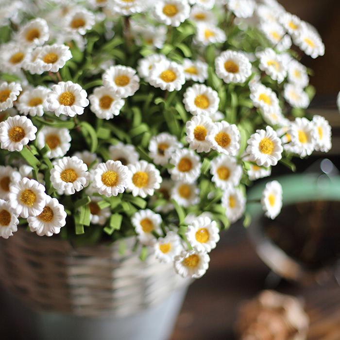 Faux Silk Daisy Stem Set white with yellow centers in a wicker basket RusticReach 15in tall on Tampa Home & Garden Store
