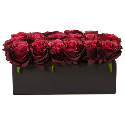 Rosas en jardinera rectangular