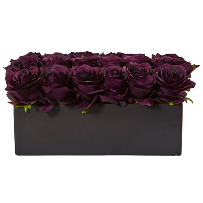 Rosas en jardinera rectangular