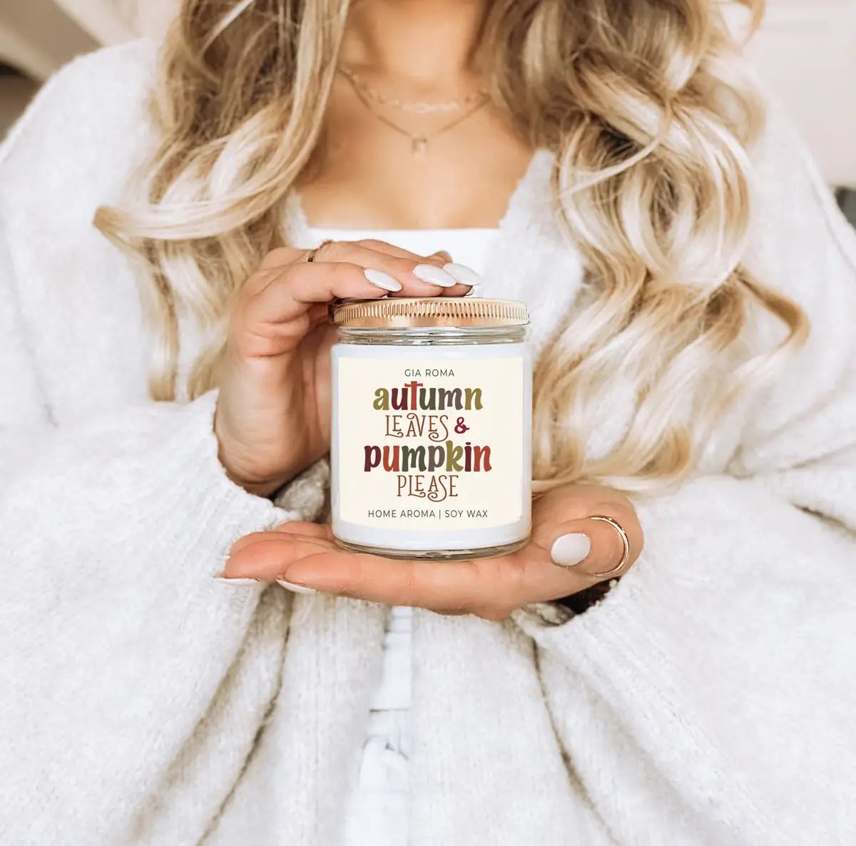 Toasted Pumpkin Spice Candle With Autumn Leaves