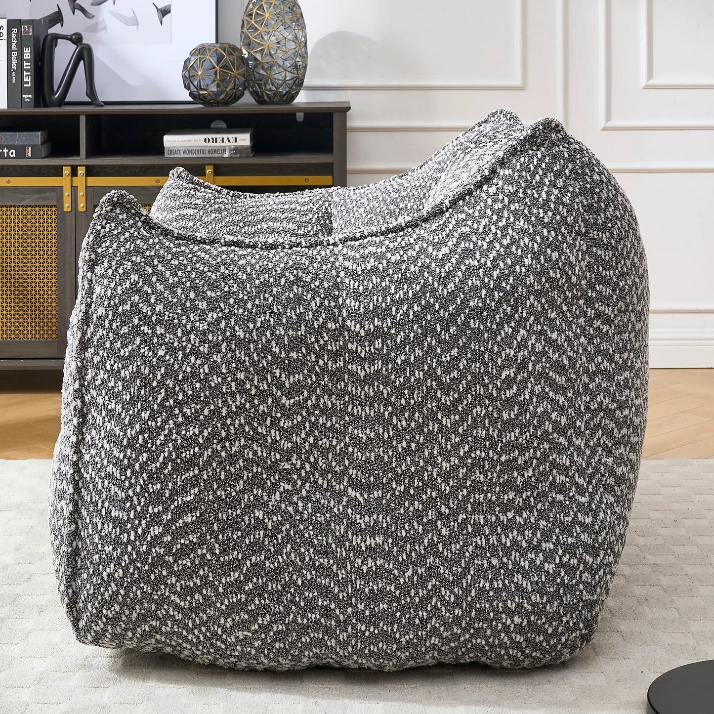 Comfortable Sofa Chairs With Resilient Foam