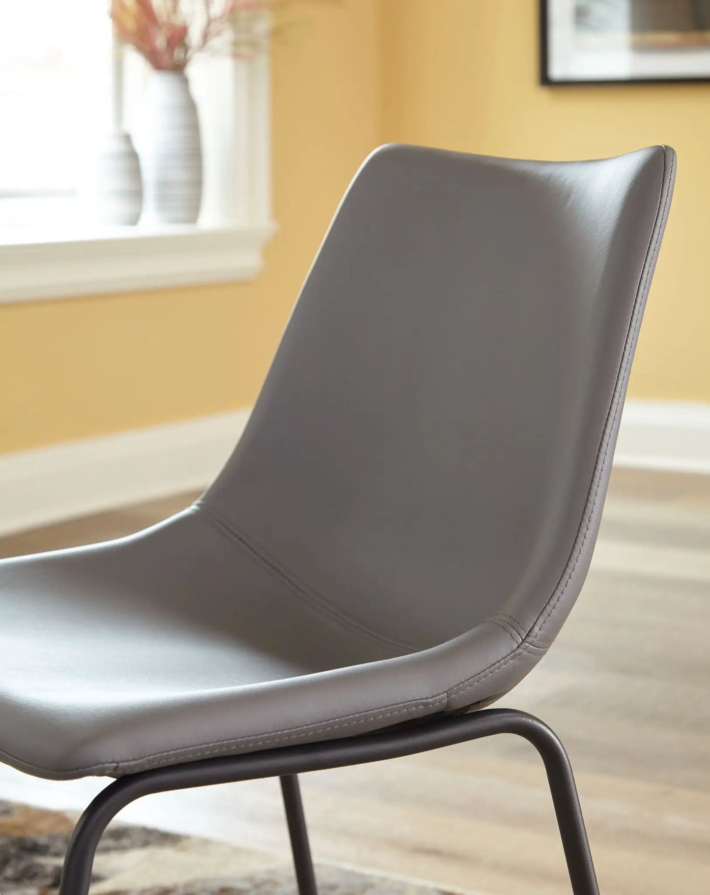 Centiar Upholstered Side Chair for Dining