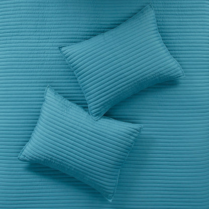 8 Piece Aqua Seersucker Quilt and Comforter Set