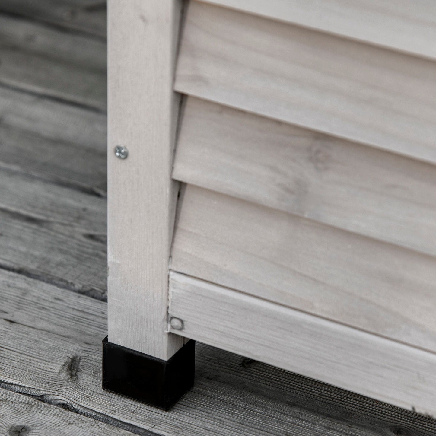 75 Gallon Wooden Deck Box with the Aerating Gaps