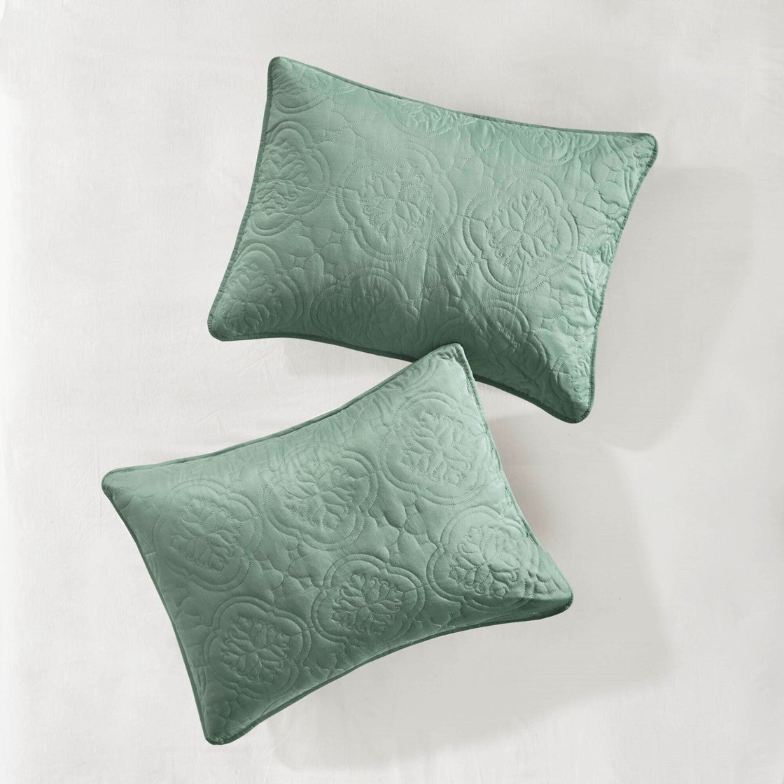 The Seafoam 3 Piece Reversible Bedspread Set