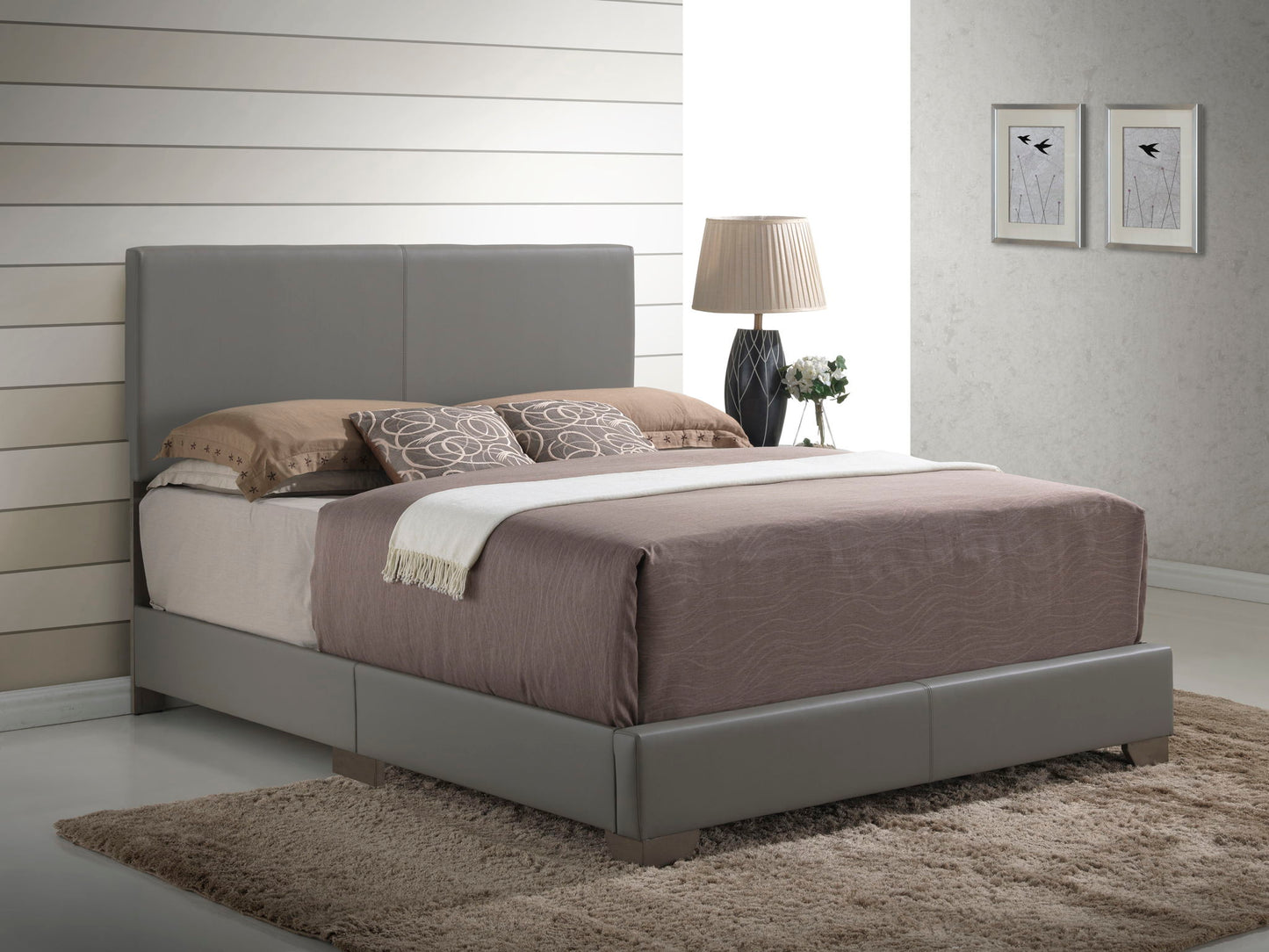 Glory Aaron Queen Platform Bed for a Bedroom