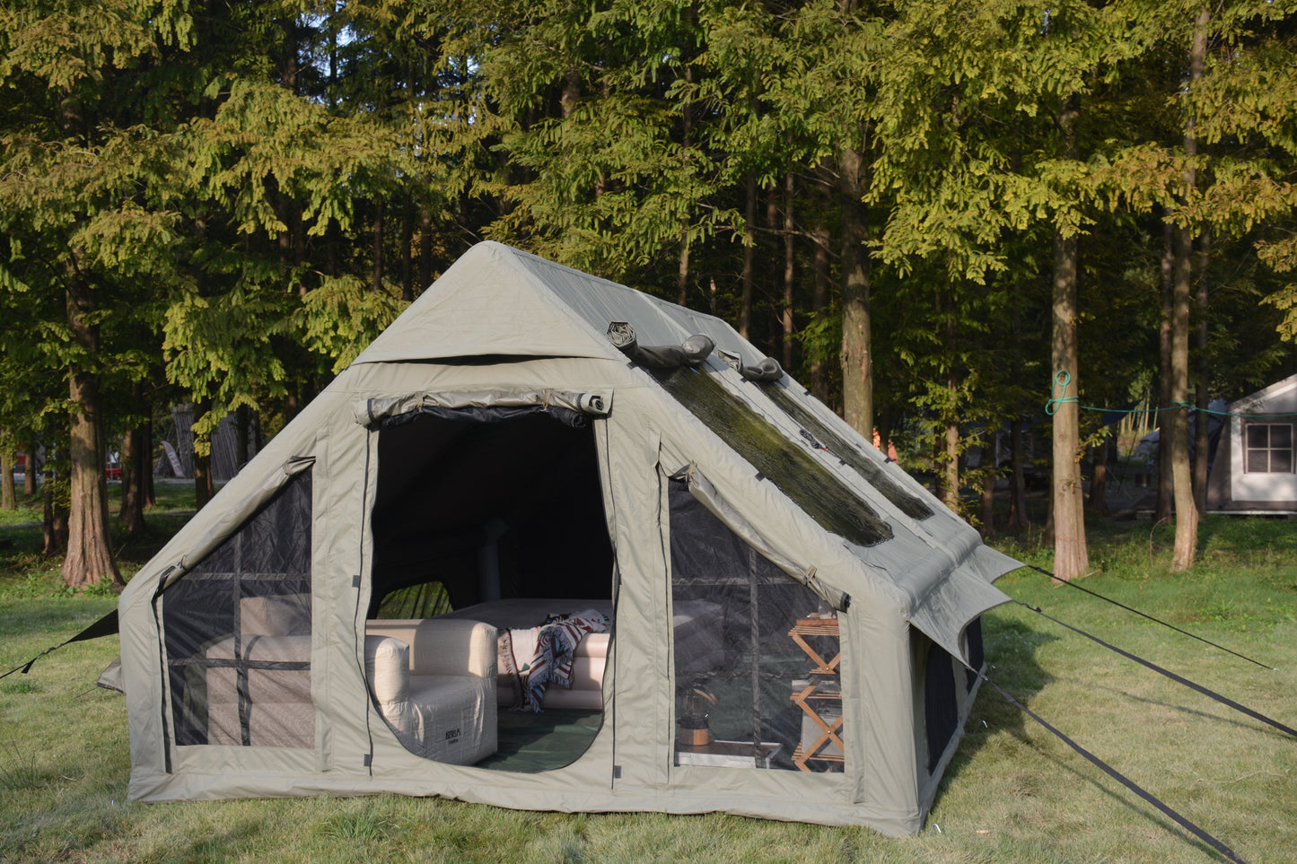 9.8 x 13ft Inflatable Camping Tent With Pump