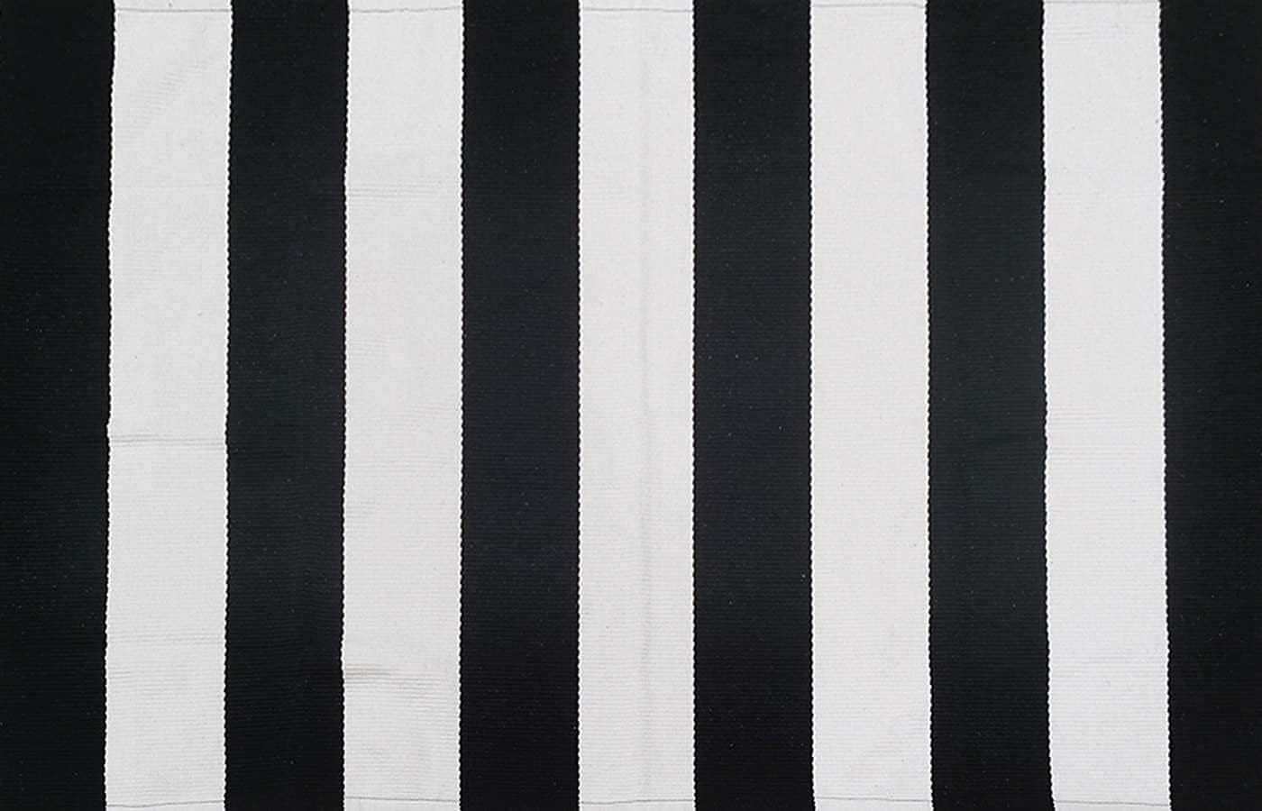 Oversized Black and White Striped Cotton Outdoor Rug – Reversible Farmhouse Porch Mat for Indoor & Outdoor Use, 27.5” x 43”