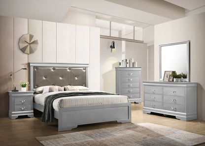 Transitional Tufted Bed and Textured Footboard