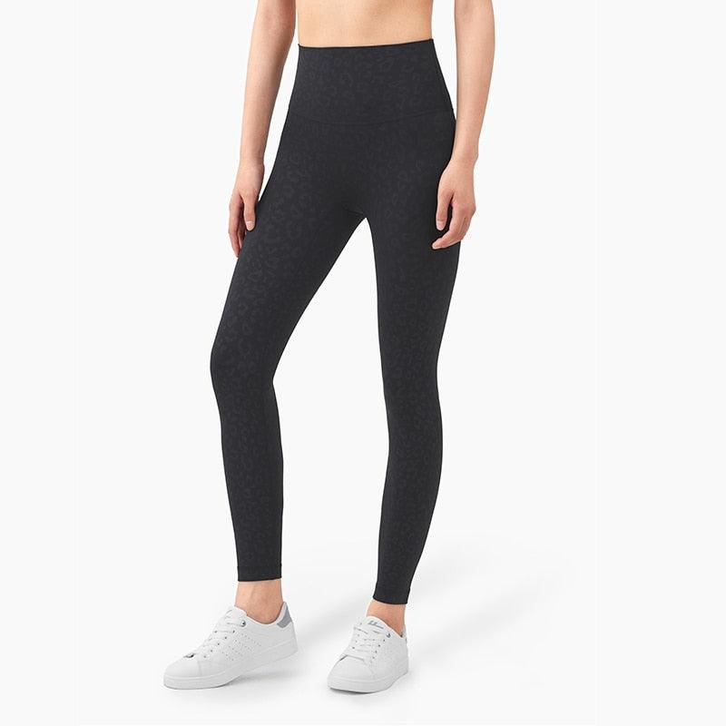 Stevvex women's full-length high-waist seamless leggings in black for fitness workouts on Tampa Home & Garden Store