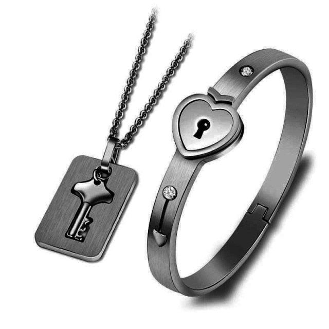 Bracelet and necklace set Stevvex black stainless steel heart lock and key pendant on Tampa Home & Garden Store