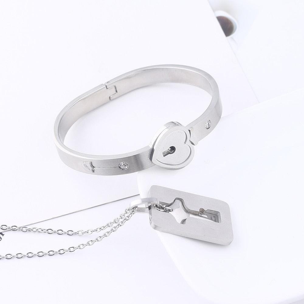 Stevvex stainless steel heart lock bracelet with key pendant and tag chain on Tampa Home & Garden Store