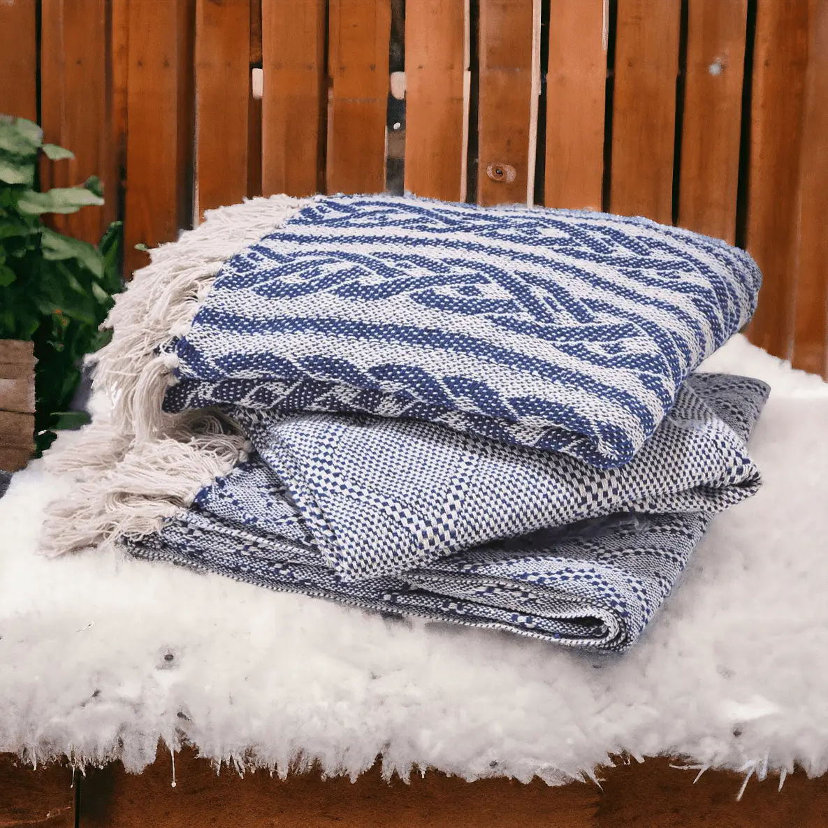 Blue Diamond Throw With Tassels Cotton Blanket