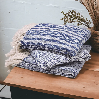 Blue Diamond Throw With Tassels Cotton Blanket