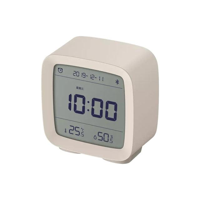 Stevvex Bluetooth alarm clock with temperature humidity display, USB powered, beige night light on Tampa Home & Garden Store
