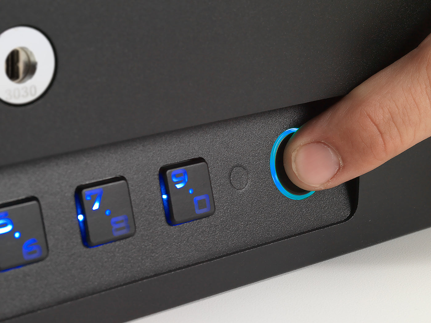 BoostedSafe Elite: Huella dactilar, llave y combinación digital