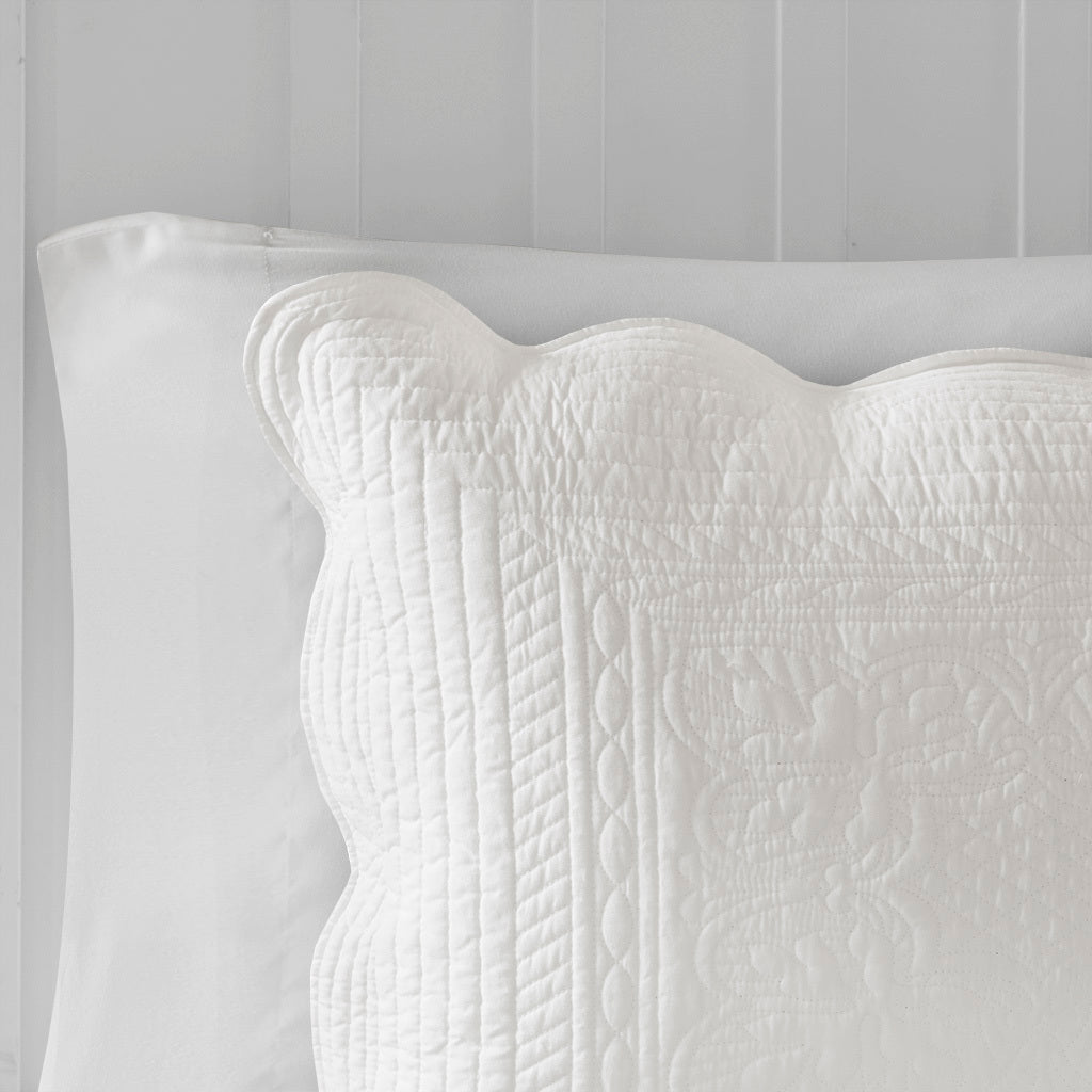 3 Piece Reversible Scalloped Edge Quilt Set White Full/Queen with quilted pattern on Tampa Home & Garden Store